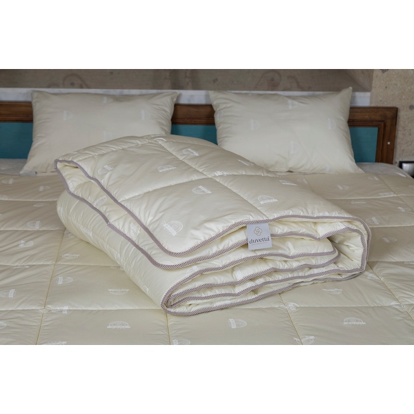 Wool bedspreads deals